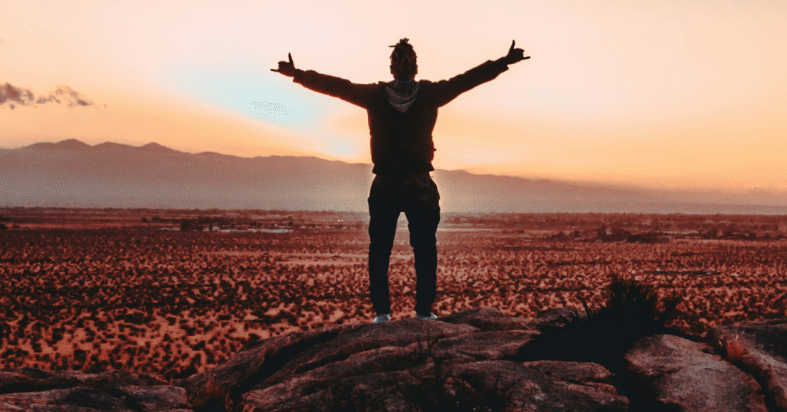 Lifestyle Habits of Happy and Successful People featuring healthy daily routines, personal growth, positive mindset, wellness practices, productivity habits, and balanced living for long-term happiness and success